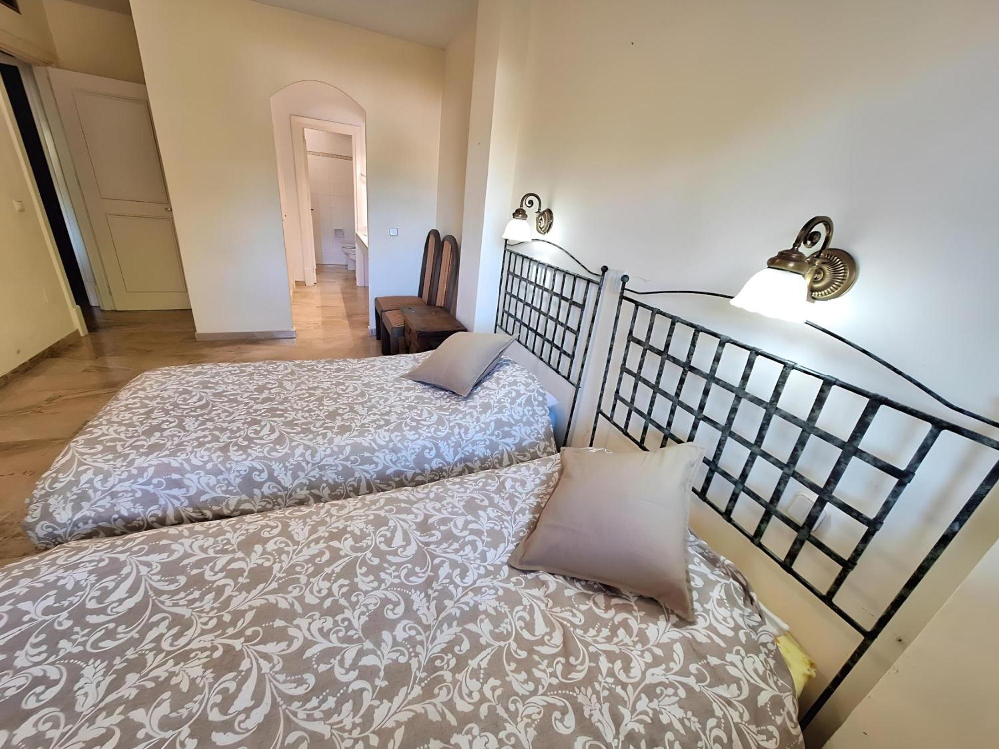 Gorgeous 2Br Apt. W/ Mountain View Puerto Banus Marbella Exteriör bild